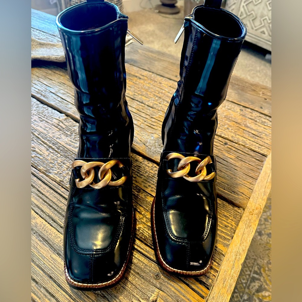 Steve Madden Black Patent Leather Heeled Boots with Gold Chain